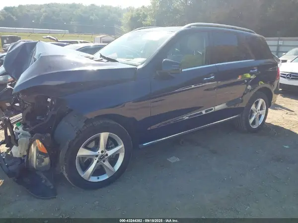 4JGDA5HB7JB042152 2018 MERCEDES-BENZ GLE - Image 2