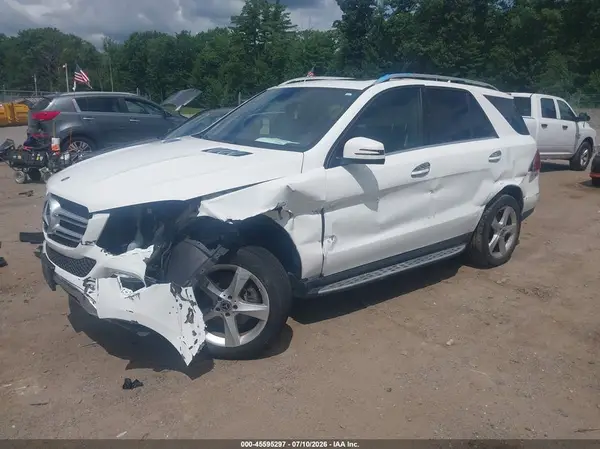 4JGDA5HB7JB047478 2018 MERCEDES-BENZ GLE - Image 2