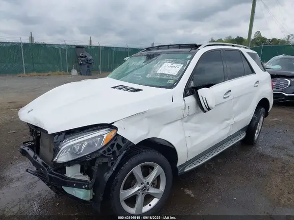 4JGDA5HB7JB076608 2018 MERCEDES-BENZ GLE - Image 2