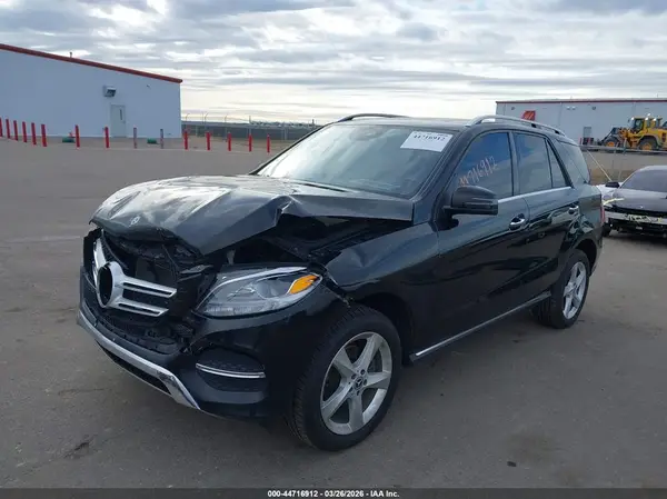 4JGDA5HB7JB082733 2018 MERCEDES-BENZ GLE - Image 2