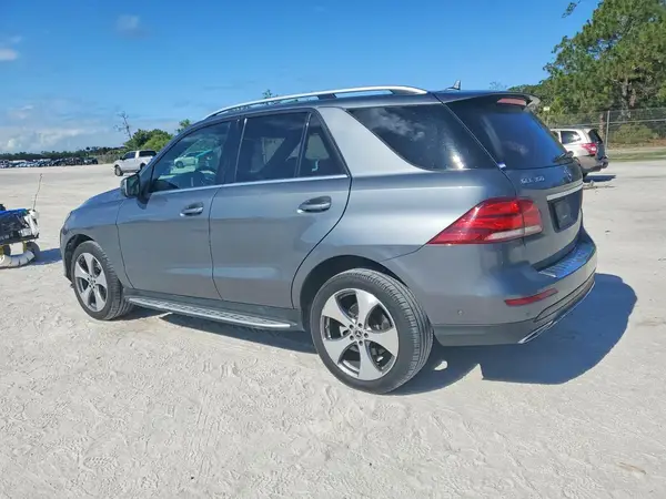4JGDA5HB7JB102687 2018 MERCEDES-BENZ GLE - Image 2
