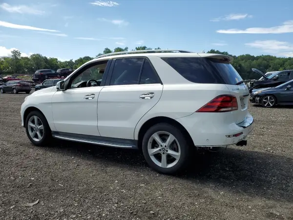 4JGDA5HB7JB104892 2018 MERCEDES-BENZ GLE - Image 2