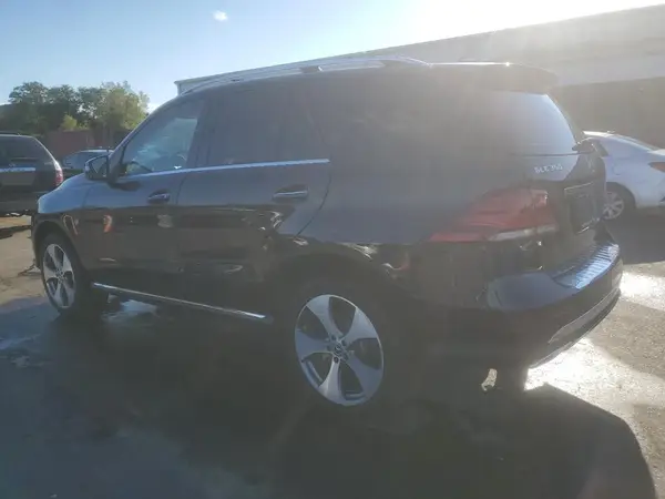 4JGDA5HB7JB153591 2018 MERCEDES-BENZ GLE - Image 2