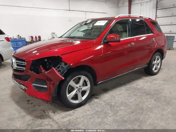 4JGDA5HB7JB155275 2018 MERCEDES-BENZ GLE - Image 2