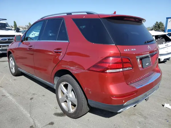 4JGDA5HB7JB156619 2018 MERCEDES-BENZ GLE - Image 2