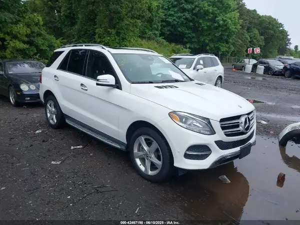 4JGDA5HB7JB157348 2018 MERCEDES-BENZ GLE - Image 1
