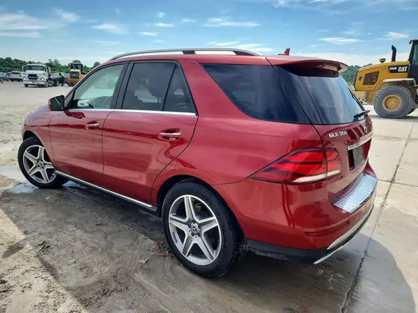 4JGDA5HB7JB185909 2018 MERCEDES-BENZ GLE - Image 2