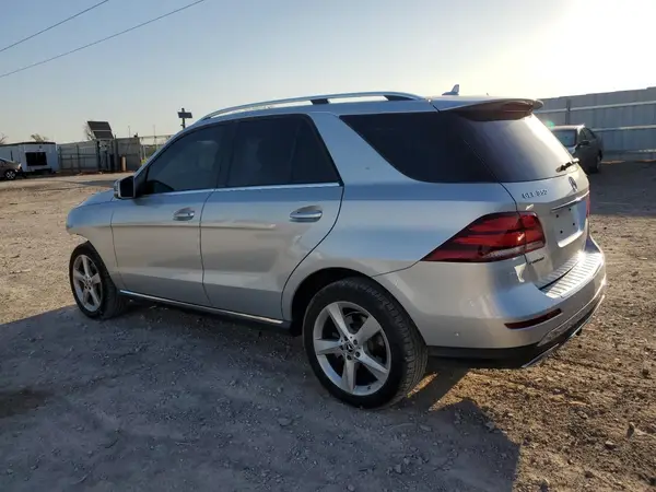 4JGDA5HB7JB190379 2018 MERCEDES-BENZ GLE - Image 2