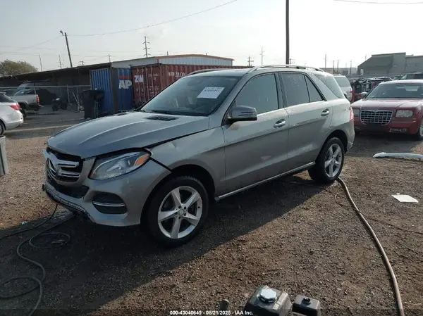 4JGDA5HB8GA756287 2016 MERCEDES-BENZ GLE - Image 2