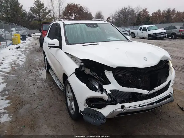 4JGDA5HB8GA785191 2016 MERCEDES-BENZ GLE - Image 1