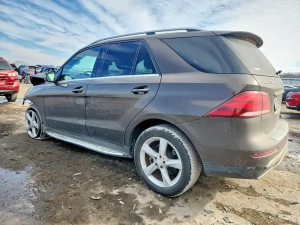 4JGDA5HB8GA787328 2016 MERCEDES-BENZ GLE - Image 2