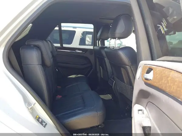 4JGDA5HB8GA805682 2016 MERCEDES-BENZ GLE - Image 8