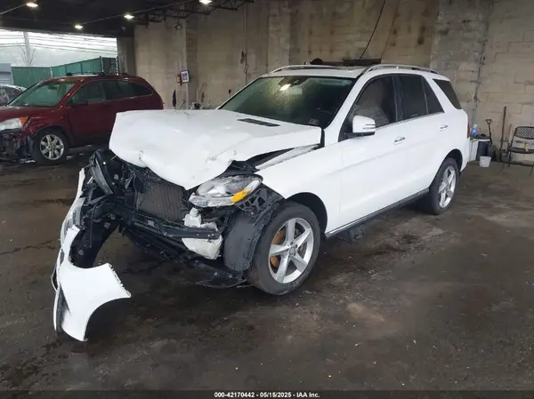 4JGDA5HB8GA811157 2016 MERCEDES-BENZ GLE - Image 2