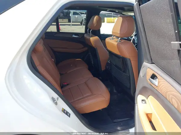4JGDA5HB8HA817929 2017 MERCEDES-BENZ GLE - Image 8
