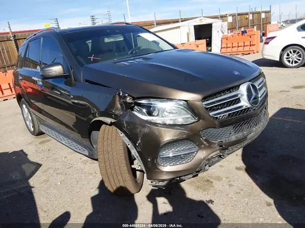 4JGDA5HB8HA818403 2017 MERCEDES-BENZ GLE - Image 1