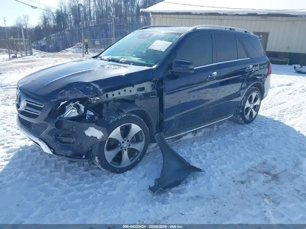 4JGDA5HB8HA818689 2017 MERCEDES-BENZ GLE - Image 2