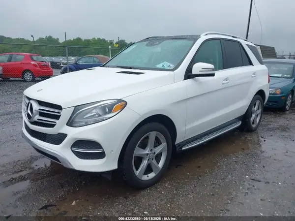 4JGDA5HB8HA839221 2017 MERCEDES-BENZ GLE - Image 2
