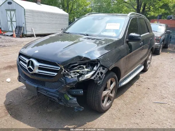 4JGDA5HB8HA878956 2017 MERCEDES-BENZ GLE - Image 2