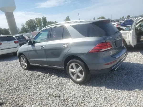 4JGDA5HB8HA891786 2017 MERCEDES-BENZ GLE - Image 2