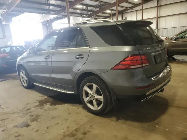 4JGDA5HB8HA905430 2017 MERCEDES-BENZ GLE - Image 2