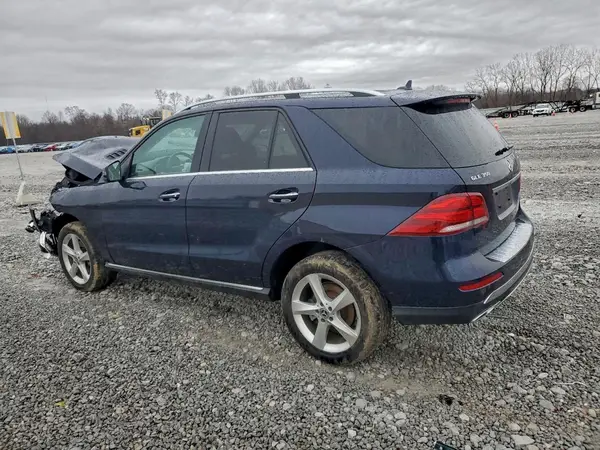 4JGDA5HB8HA905685 2017 MERCEDES-BENZ GLE - Image 2