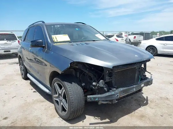 4JGDA5HB8HA906447 2017 MERCEDES-BENZ GLE - Image 1