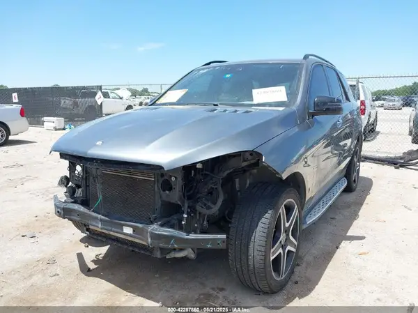 4JGDA5HB8HA906447 2017 MERCEDES-BENZ GLE - Image 2