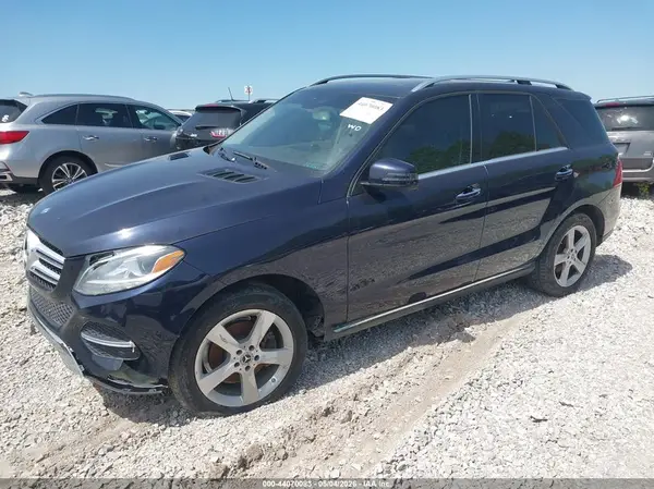 4JGDA5HB8HA921658 2017 MERCEDES-BENZ GLE - Image 2