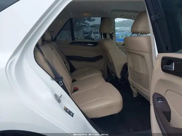 4JGDA5HB8HA922289 2017 MERCEDES-BENZ GLE - Image 8