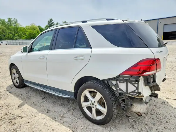 4JGDA5HB8HA923412 2017 MERCEDES-BENZ GLE - Image 2