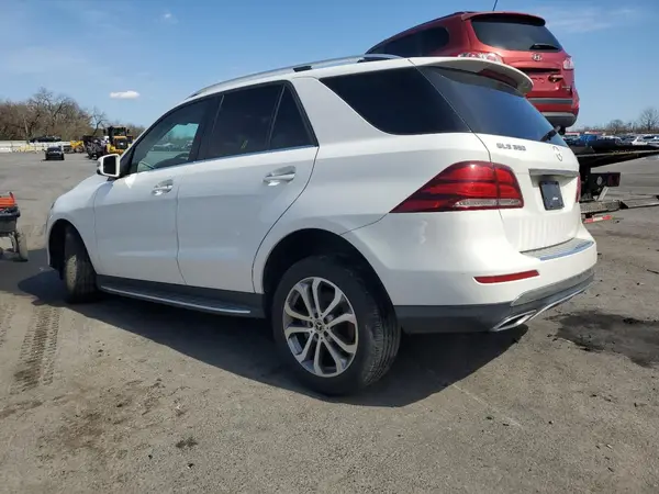 4JGDA5HB8HA930196 2017 MERCEDES-BENZ GLE - Image 2