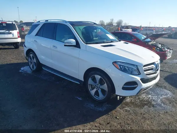 4JGDA5HB8HA934605 2017 MERCEDES-BENZ GLE - Image 1