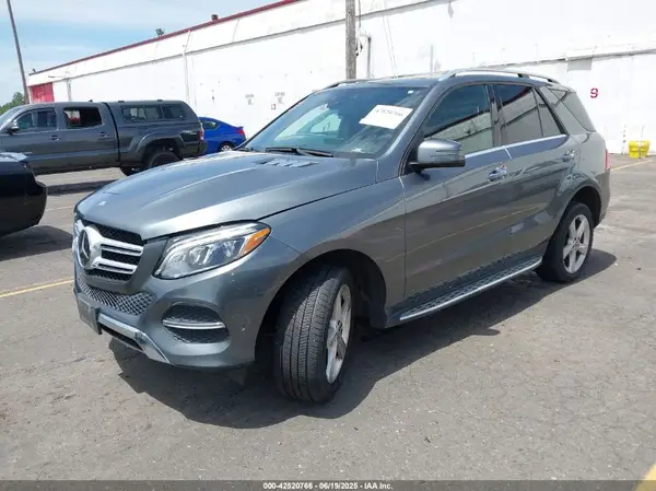 4JGDA5HB8HA936869 2017 MERCEDES-BENZ GLE - Image 2