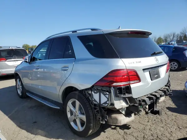 4JGDA5HB8HA940758 2017 MERCEDES-BENZ GLE - Image 2