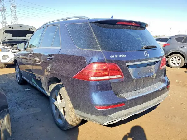 4JGDA5HB8HA955888 2017 MERCEDES-BENZ GLE - Image 2