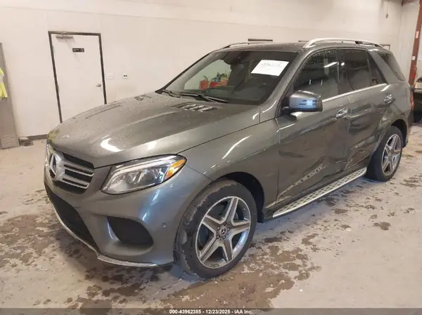 4JGDA5HB8HA965935 2017 MERCEDES-BENZ GLE - Image 2