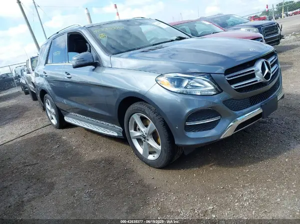 4JGDA5HB8HA971380 2017 MERCEDES-BENZ GLE - Image 1