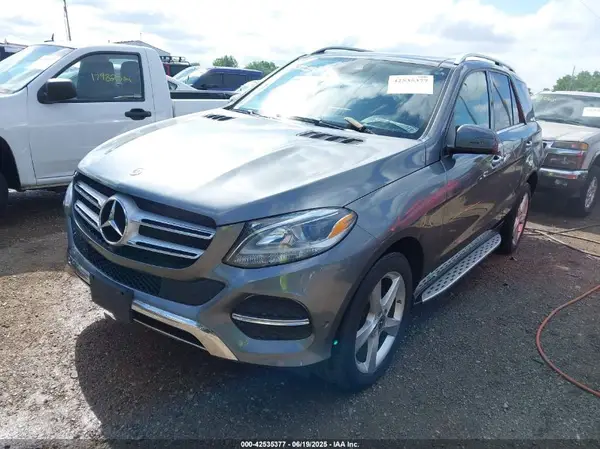 4JGDA5HB8HA971380 2017 MERCEDES-BENZ GLE - Image 2