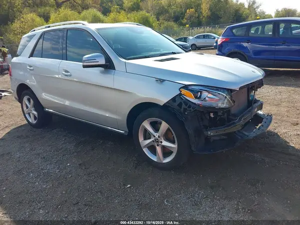 4JGDA5HB8HA989619 2017 MERCEDES-BENZ GLE - Image 1