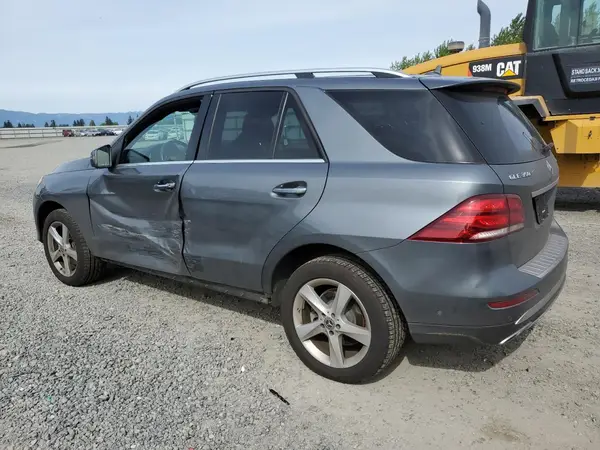 4JGDA5HB8JB000766 2018 MERCEDES-BENZ GLE - Image 2