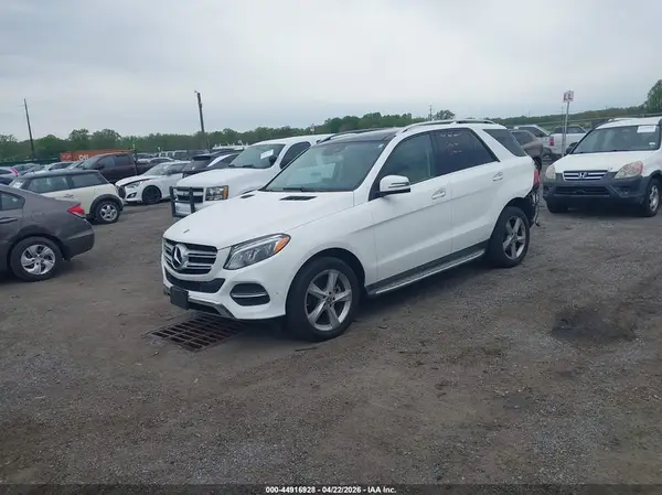 4JGDA5HB8JB011329 2018 MERCEDES-BENZ GLE - Image 2