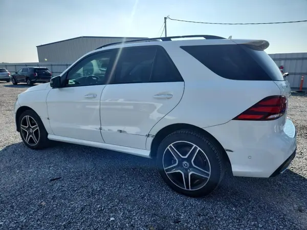 4JGDA5HB8JB033962 2018 MERCEDES-BENZ GLE - Image 2