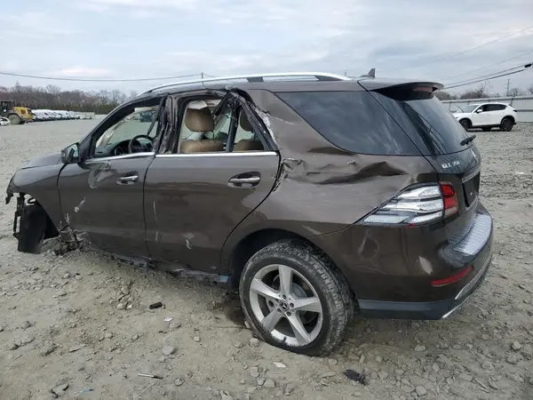 4JGDA5HB8JB123631 2018 MERCEDES-BENZ GLE - Image 2