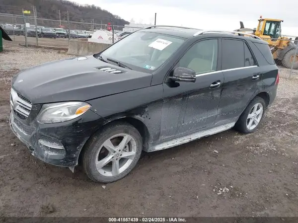 4JGDA5HB8JB150702 2018 MERCEDES-BENZ GLE - Image 2