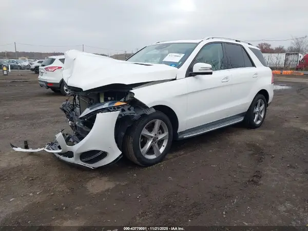 4JGDA5HB8JB166642 2018 MERCEDES-BENZ GLE - Image 2