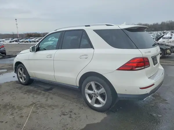 4JGDA5HB8JB172120 2018 MERCEDES-BENZ GLE - Image 2