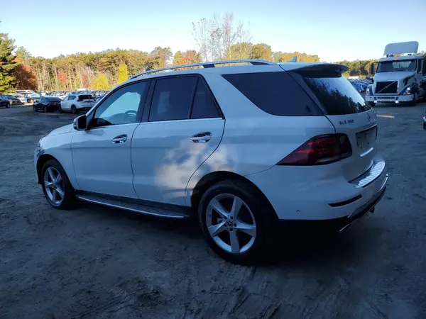 4JGDA5HB8JB174529 2018 MERCEDES-BENZ GLE - Image 2