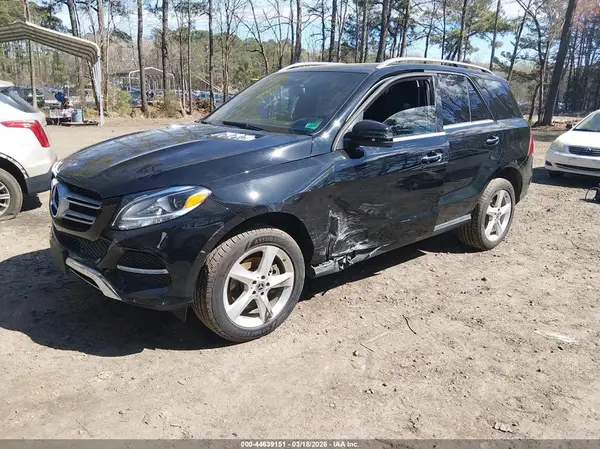 4JGDA5HB8JB196000 2018 MERCEDES-BENZ GLE - Image 2