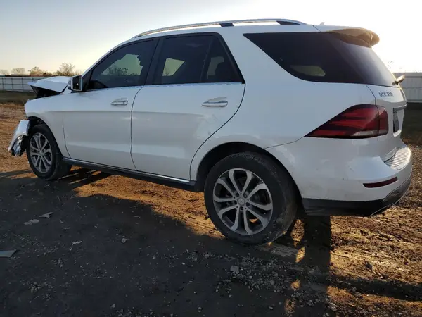4JGDA5HB9GA636787 2016 MERCEDES-BENZ GLE - Image 2