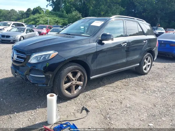 4JGDA5HB9GA667764 2016 MERCEDES-BENZ GLE - Image 2
